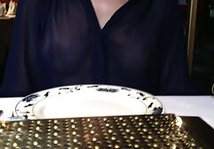 Desagradable amateur 3gp MILF rubia hace lapdance y profundo BJ