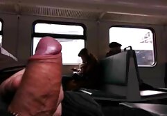 Lelani Tizzie se masturba en la sex amatur hd cocina.