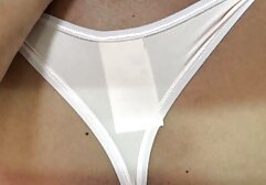 Sexy Adolescente con gafas de tiras y se vídeos amateus burla en la leva
